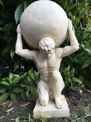 Beeld van Atlas - 70 cm - Vintage look - Polystone
